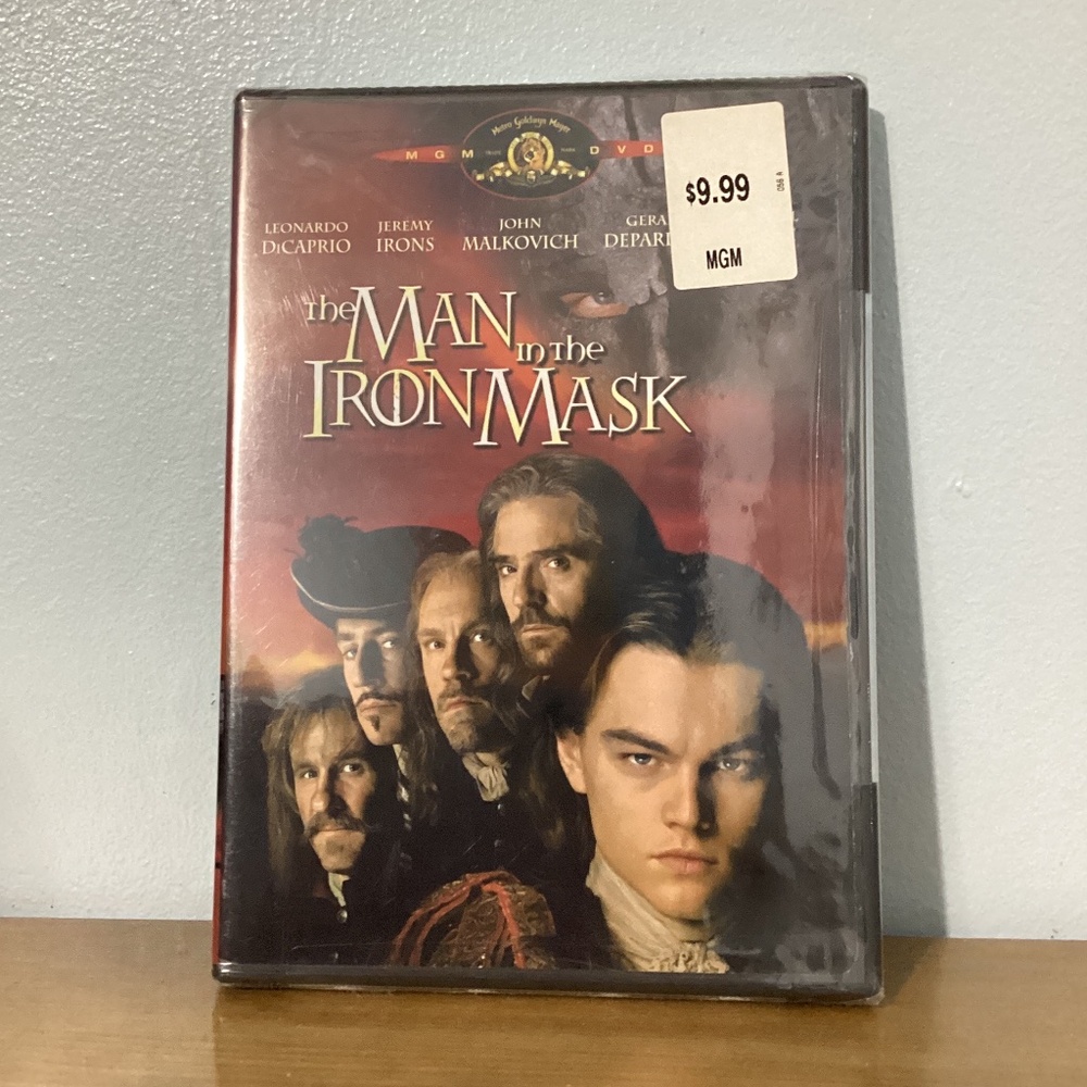 THE MAN IN THE IRON MASK DVD Leonardo DeCaprio NEW